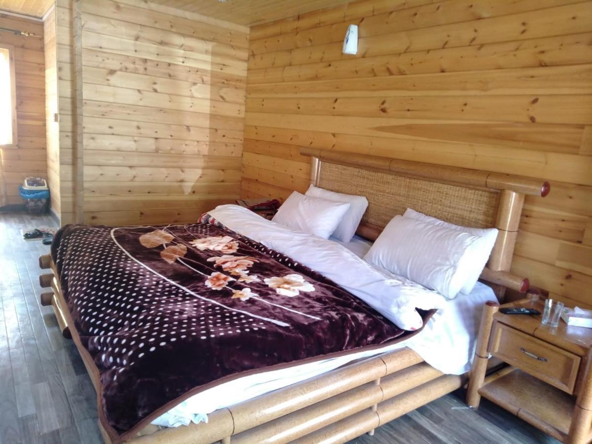 Swiss Wood Cottages Naran Buitenkant foto