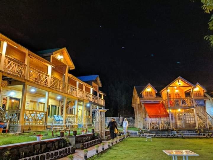 Swiss Wood Cottages Naran Buitenkant foto