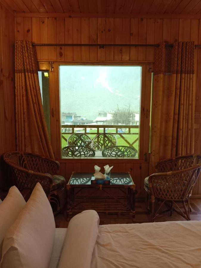 Swiss Wood Cottages Naran Buitenkant foto